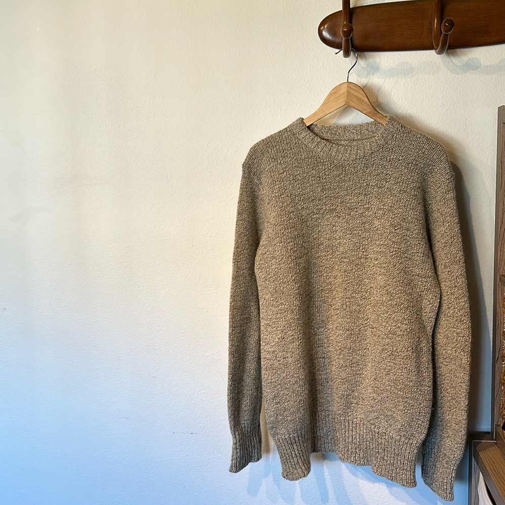 Classic crew 100% wool pullover sweater
